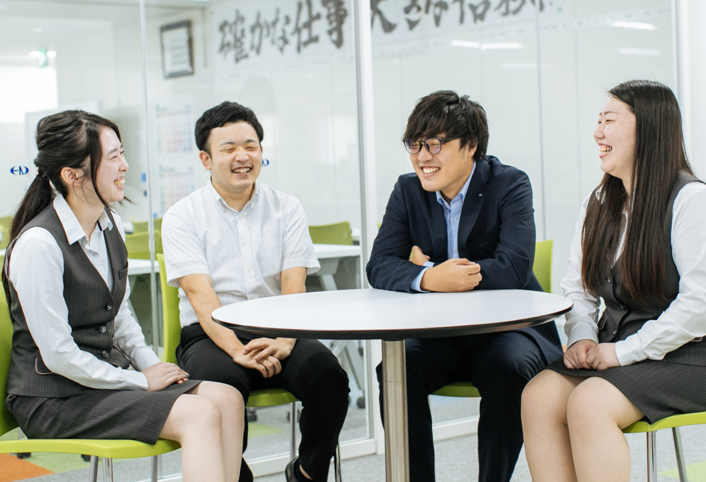 若手社員座談会